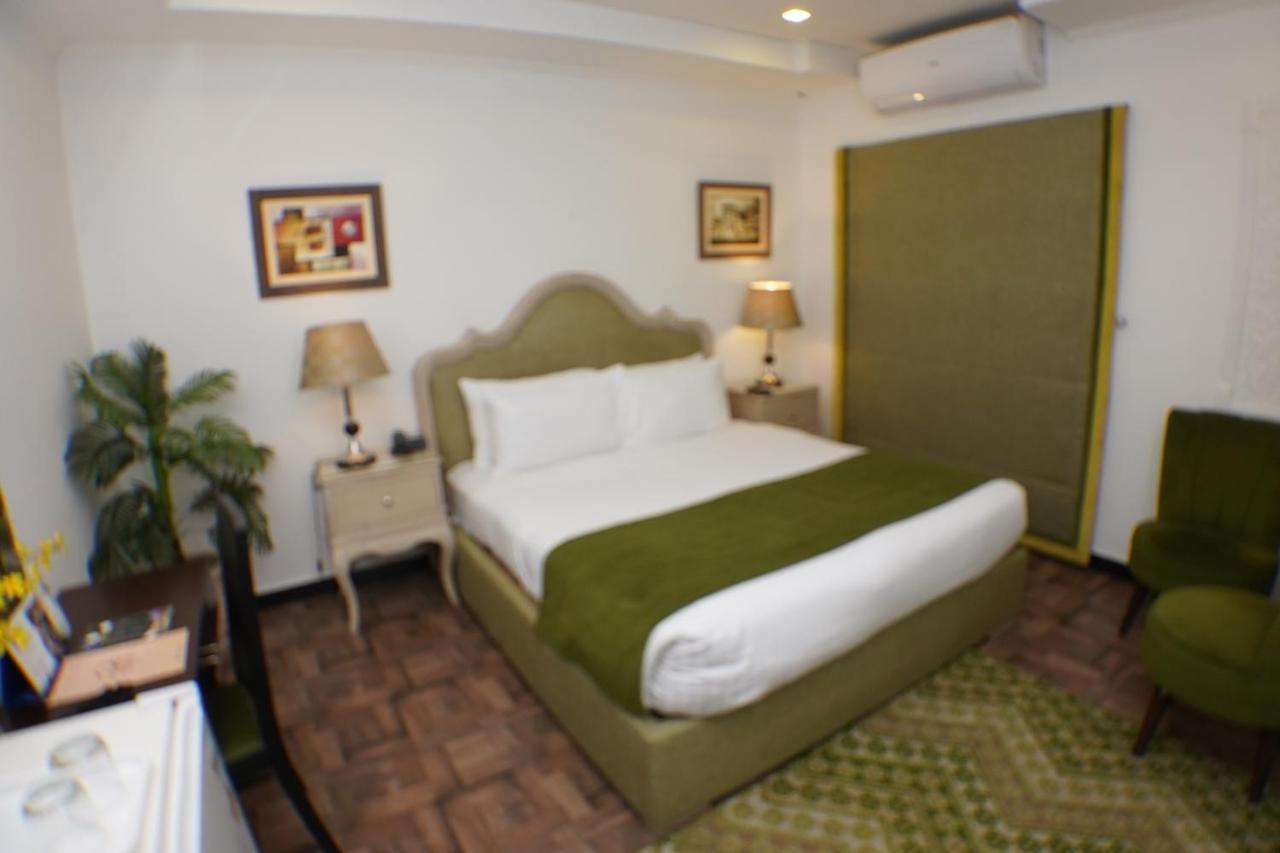 Hotel Oban Lahor Kültér fotó