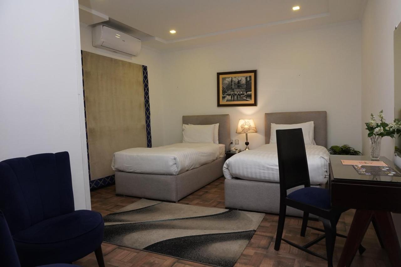 Hotel Oban Lahor Kültér fotó