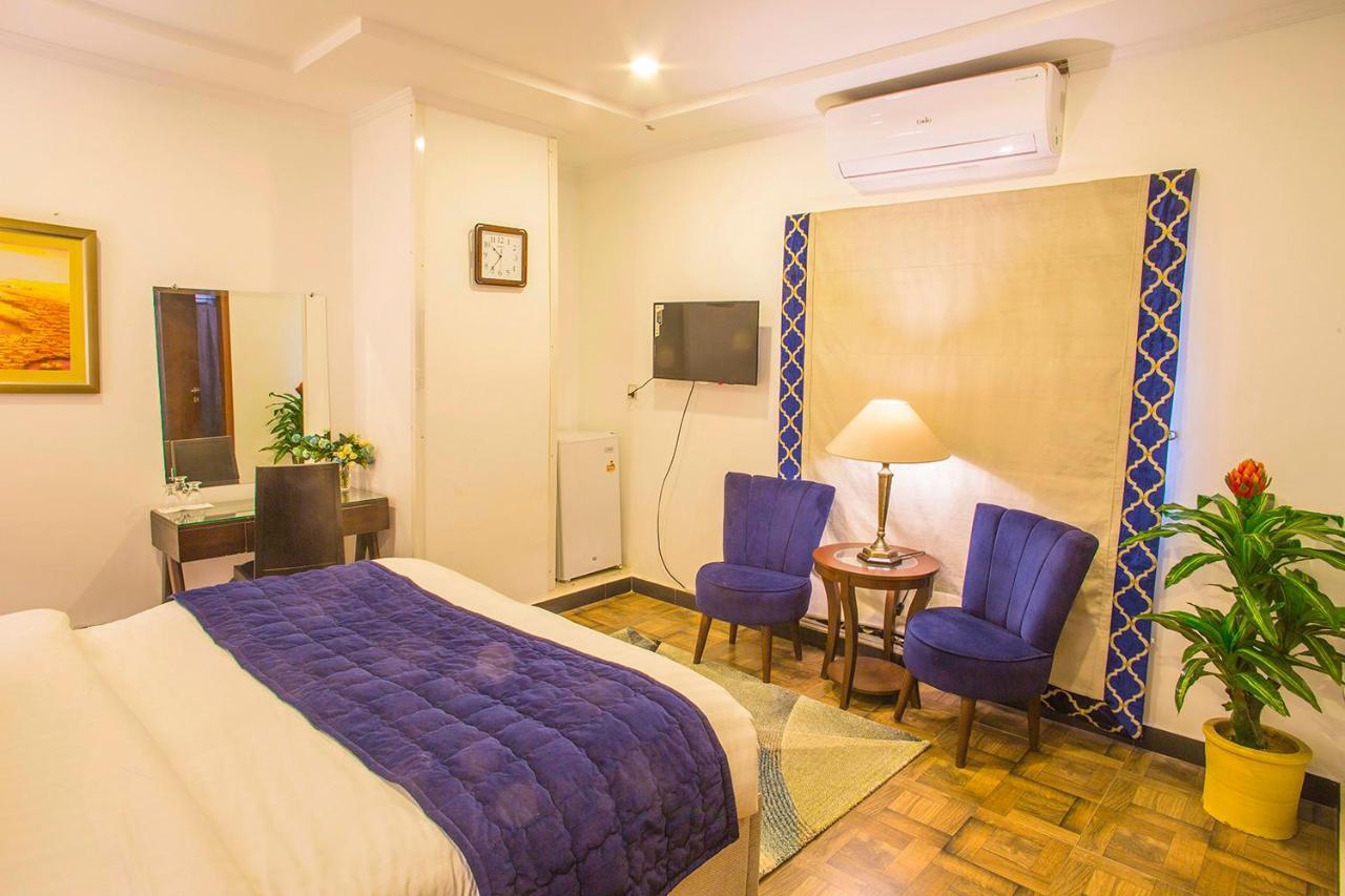 Hotel Oban Lahor Kültér fotó