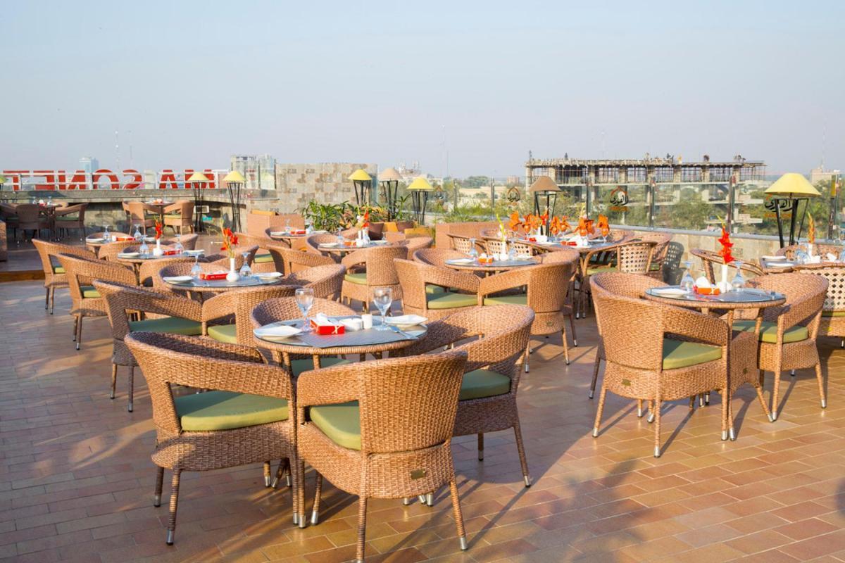 Hotel Oban Lahor Kültér fotó