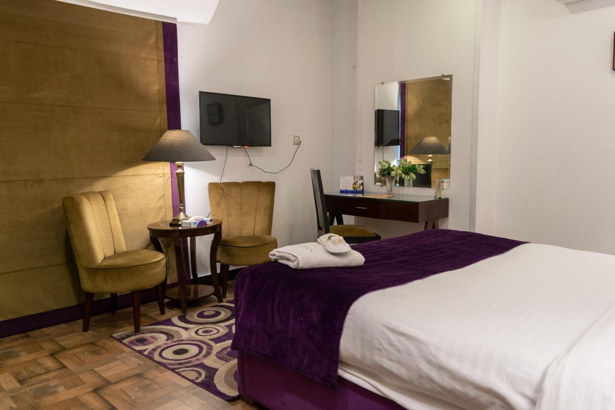 Hotel Oban Lahor Kültér fotó
