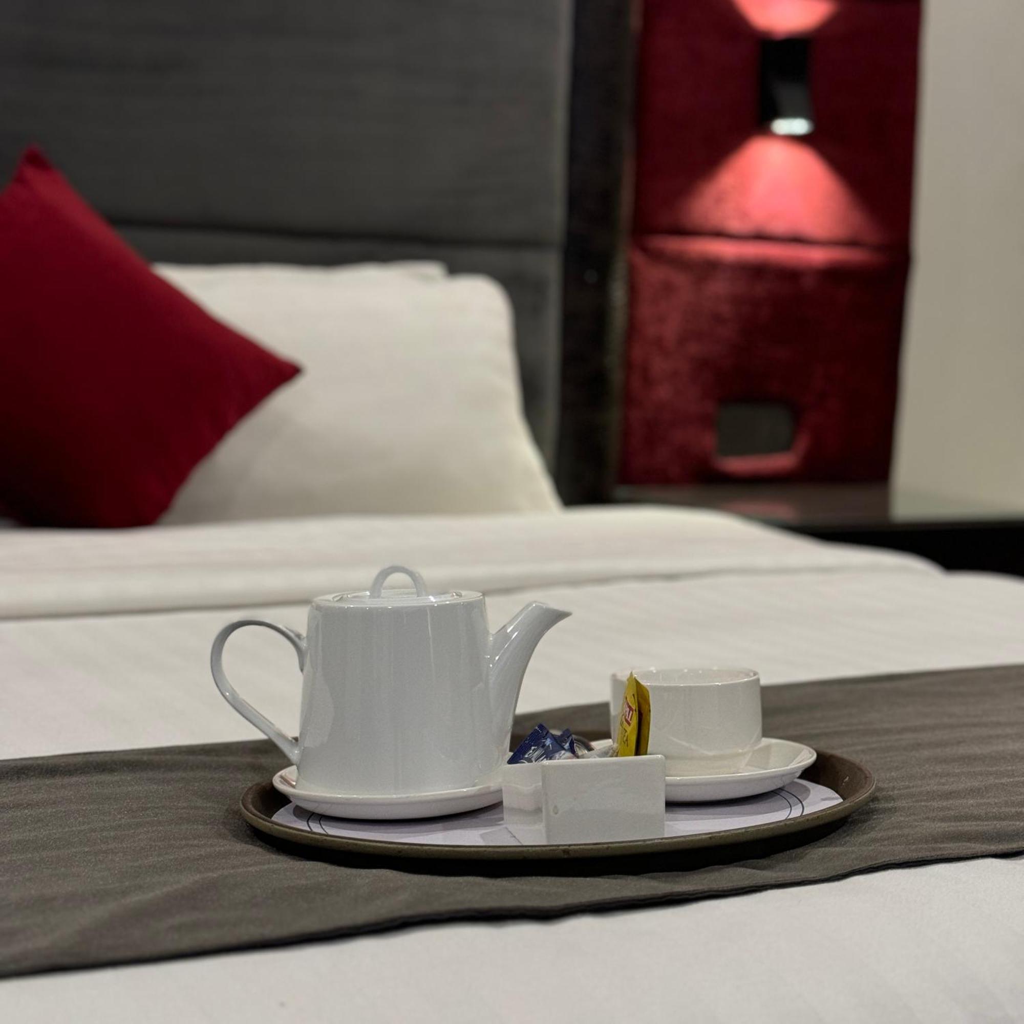 Hotel Oban Lahor Kültér fotó