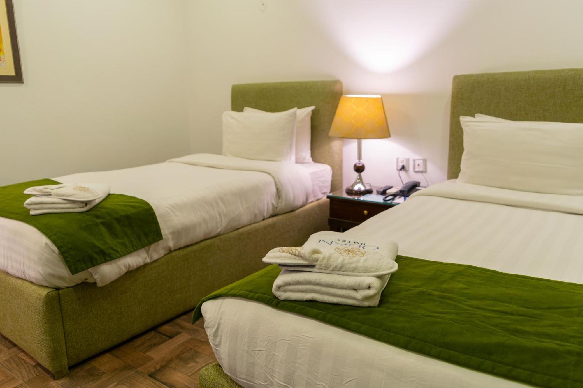 Hotel Oban Lahor Kültér fotó