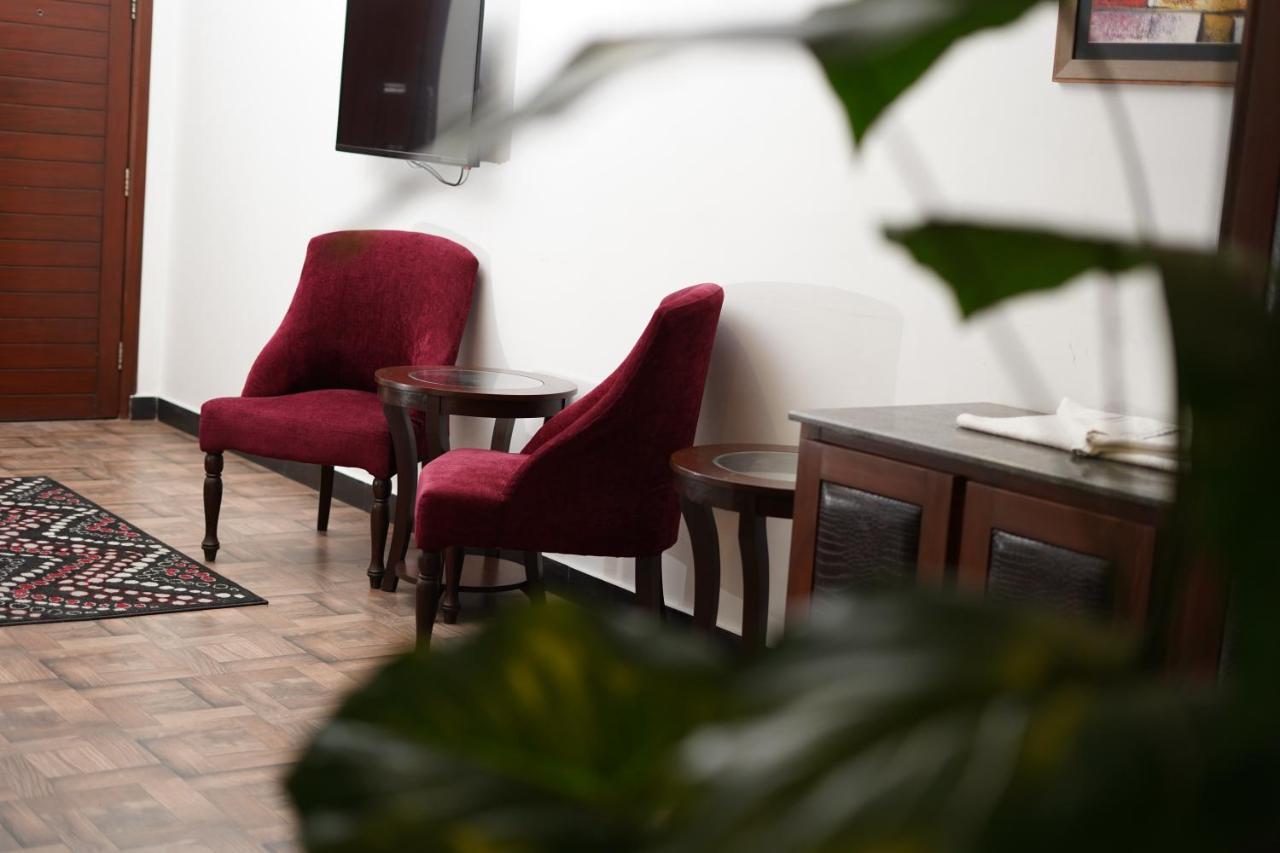 Hotel Oban Lahor Kültér fotó