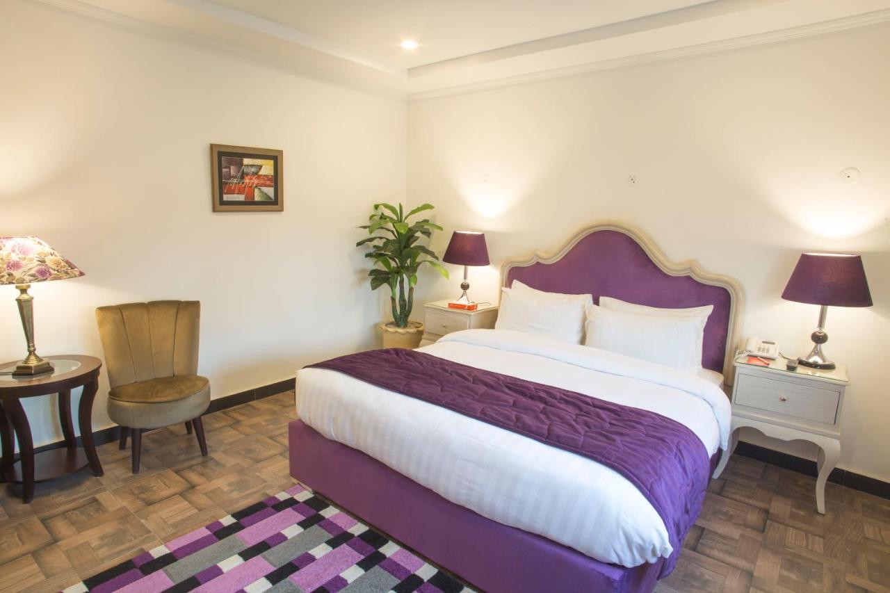 Hotel Oban Lahor Kültér fotó